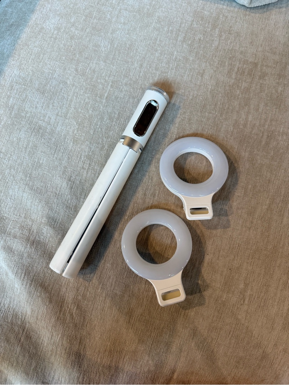 2 Portable White Clip-On Selfie Ring Lights + Folding Mini Tripod